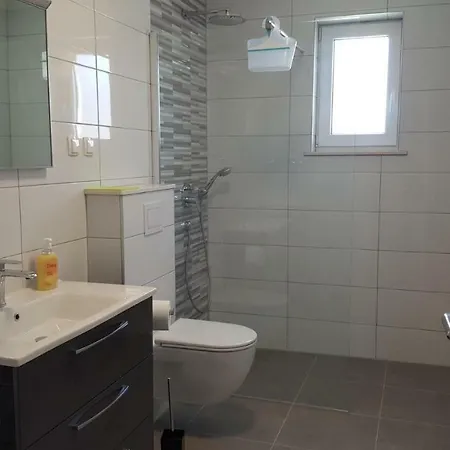 Ilija Apartment *