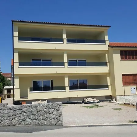 Apartment Ilija Krk Town